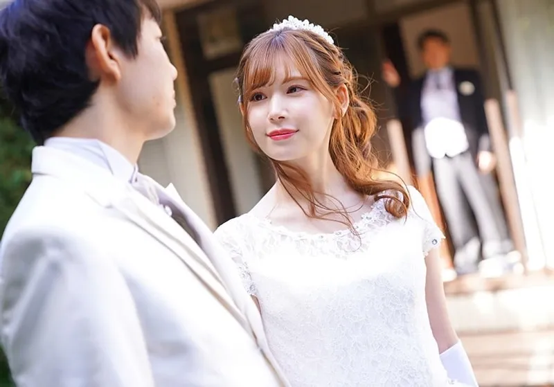 Bố gã chồng xoạc con dâu ngay sau lễ cưới của con trai